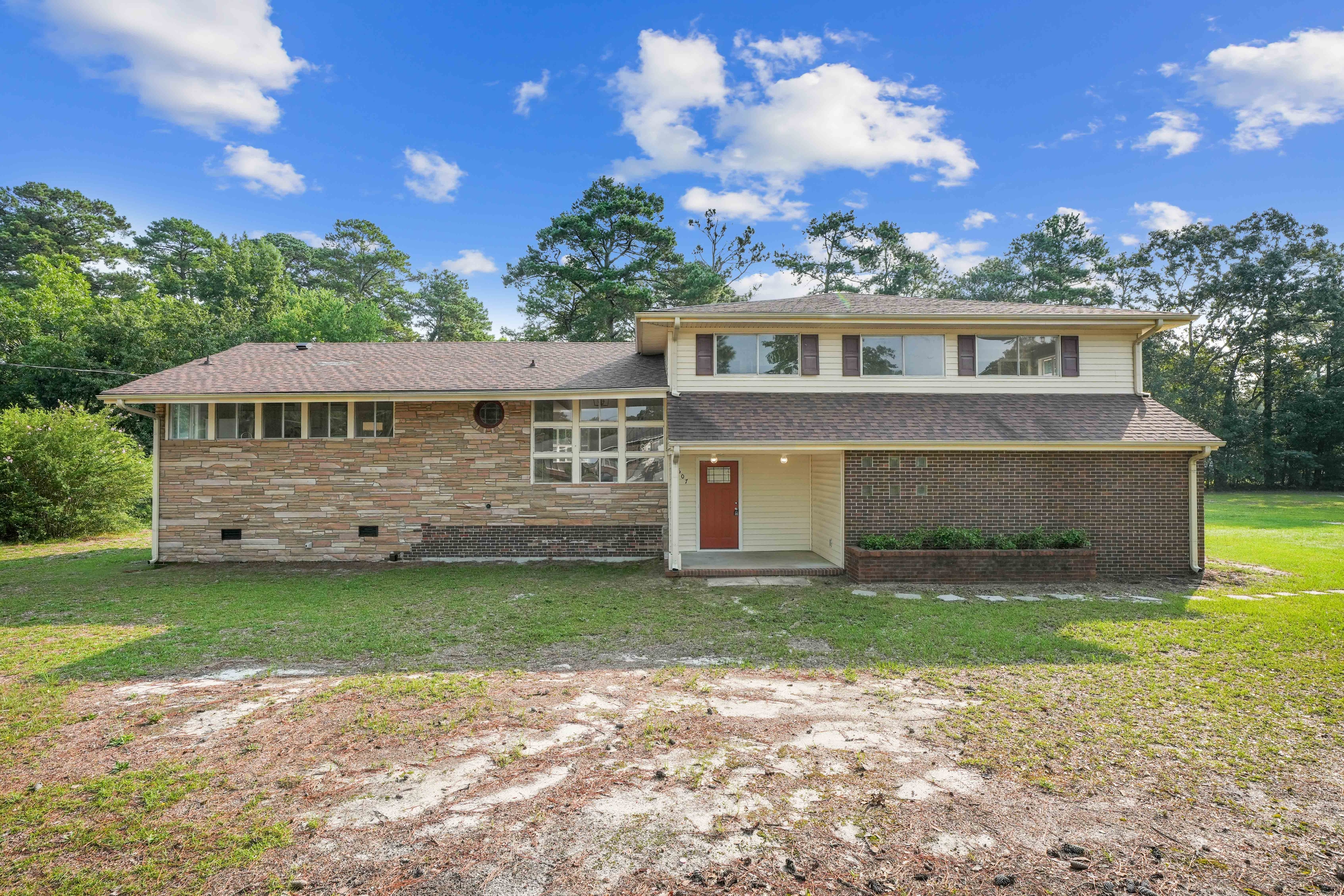 607 Longleaf Avenue